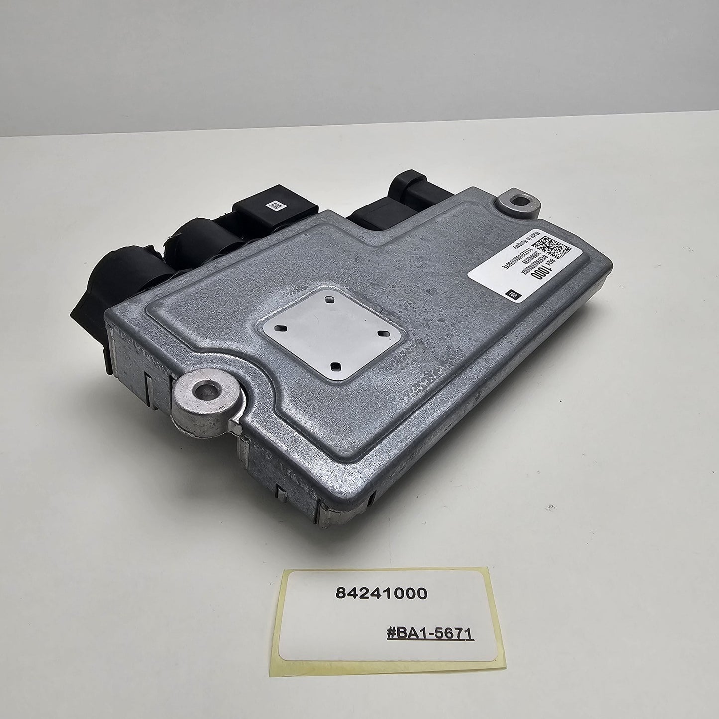 2016-2018 Cadillac ATS Multifunction Energy Storage Capacitor Module 84241000