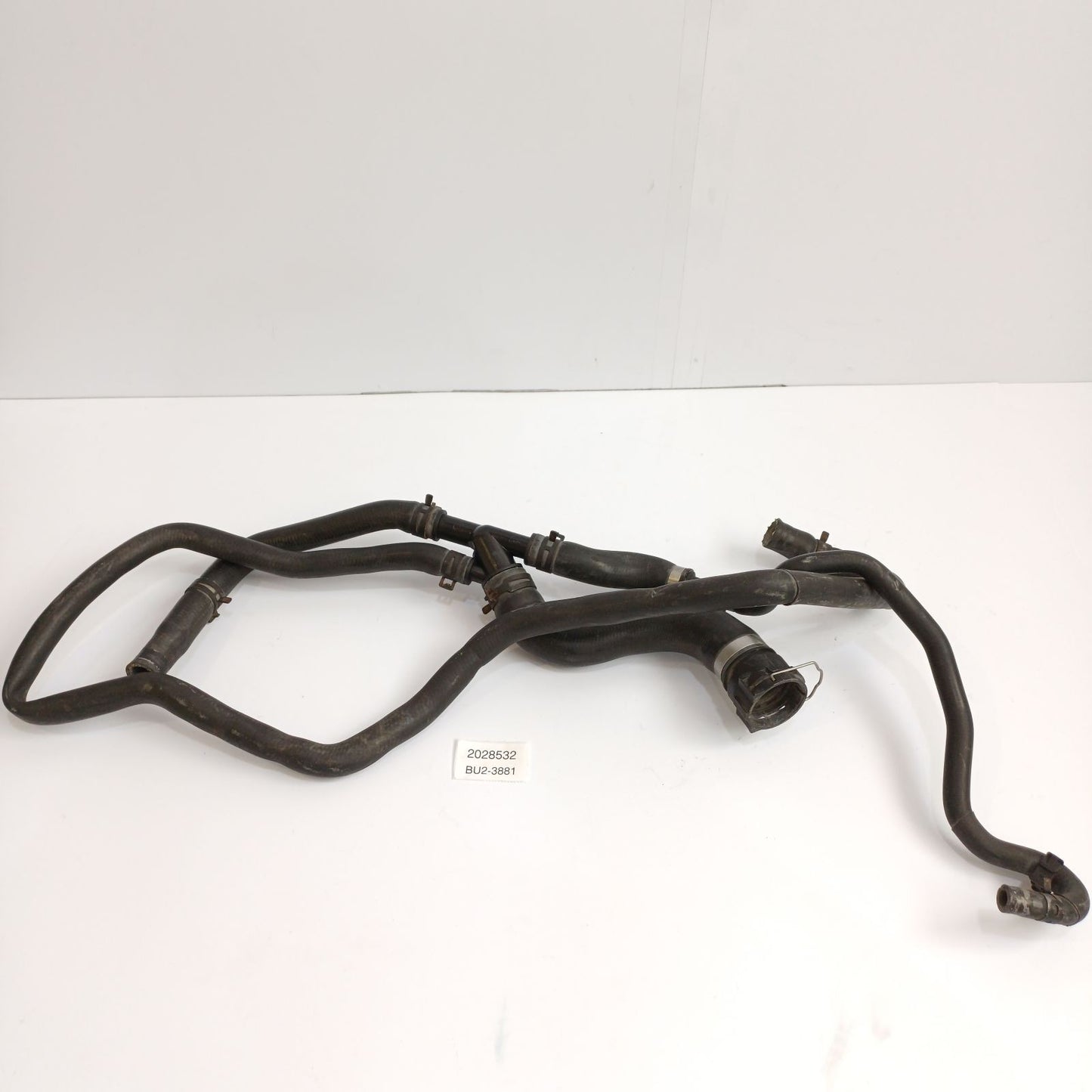 2002-2012 Land Rover Range Rover Vogue L322 WATER COOLANT PIPE 2028532