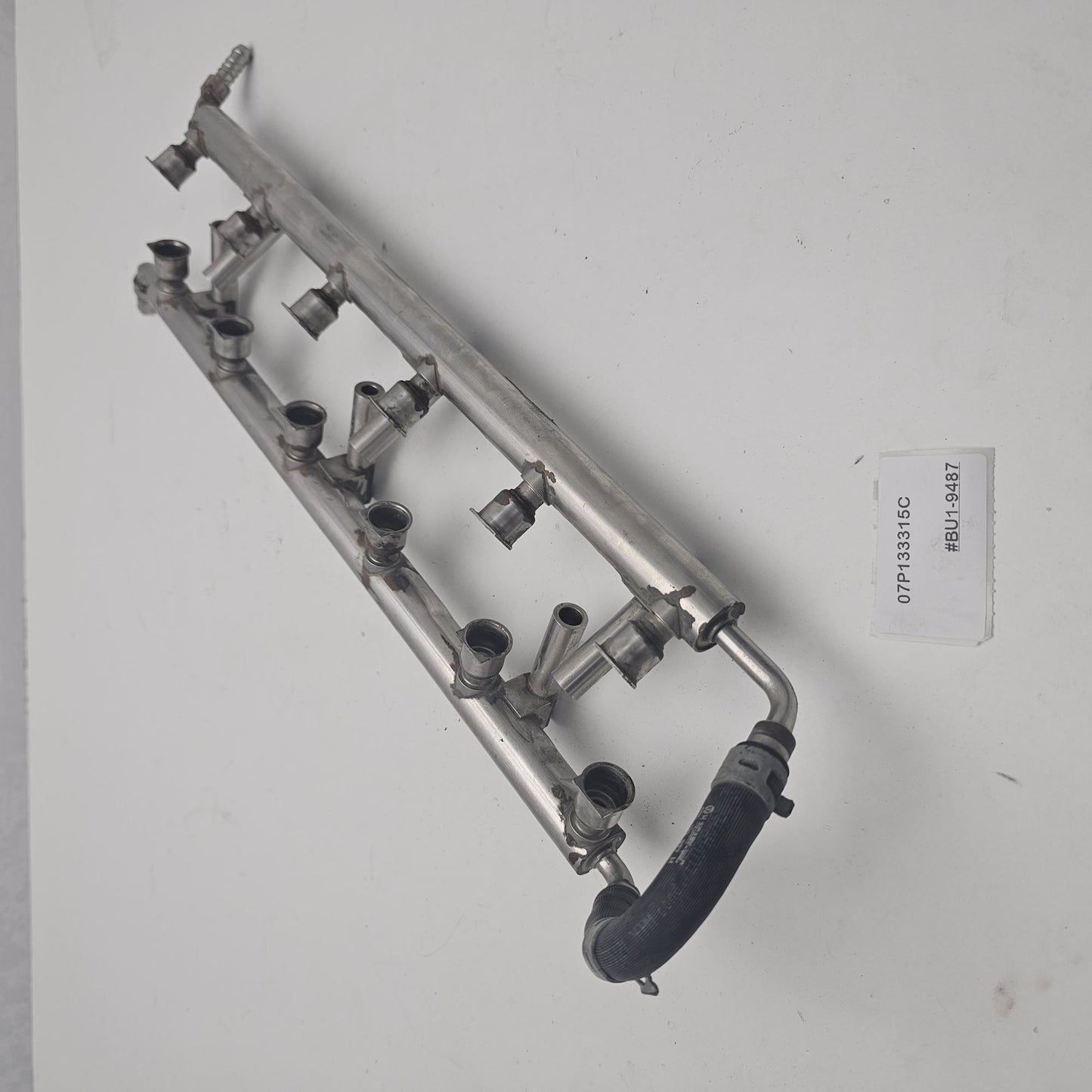 2018 Bentley Bentayga Fuel Rail 07P133315C
