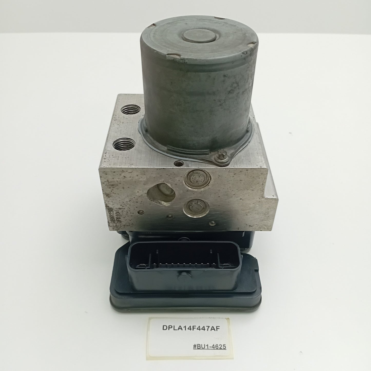 2017-2022 Land Rover Range Rover Velar ABS Brake Pump Module DPLA14F447AF