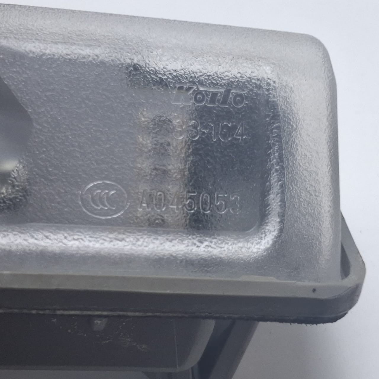 2005-2019 Toyota Hiace Front Left Indicator Lens A045053