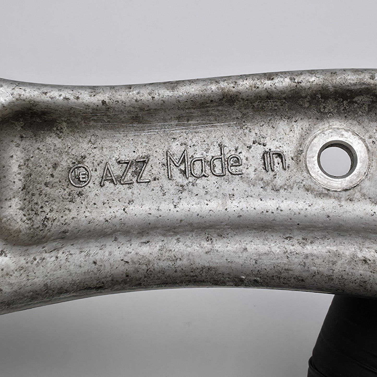 2011-2018 Porsche Cayenne Rear Upper Control Arm 7L0505375A