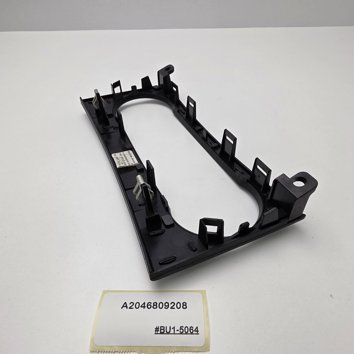 2007-2014 Mercedes-Benz W204 Climate Control Trim Bezel A2046809208