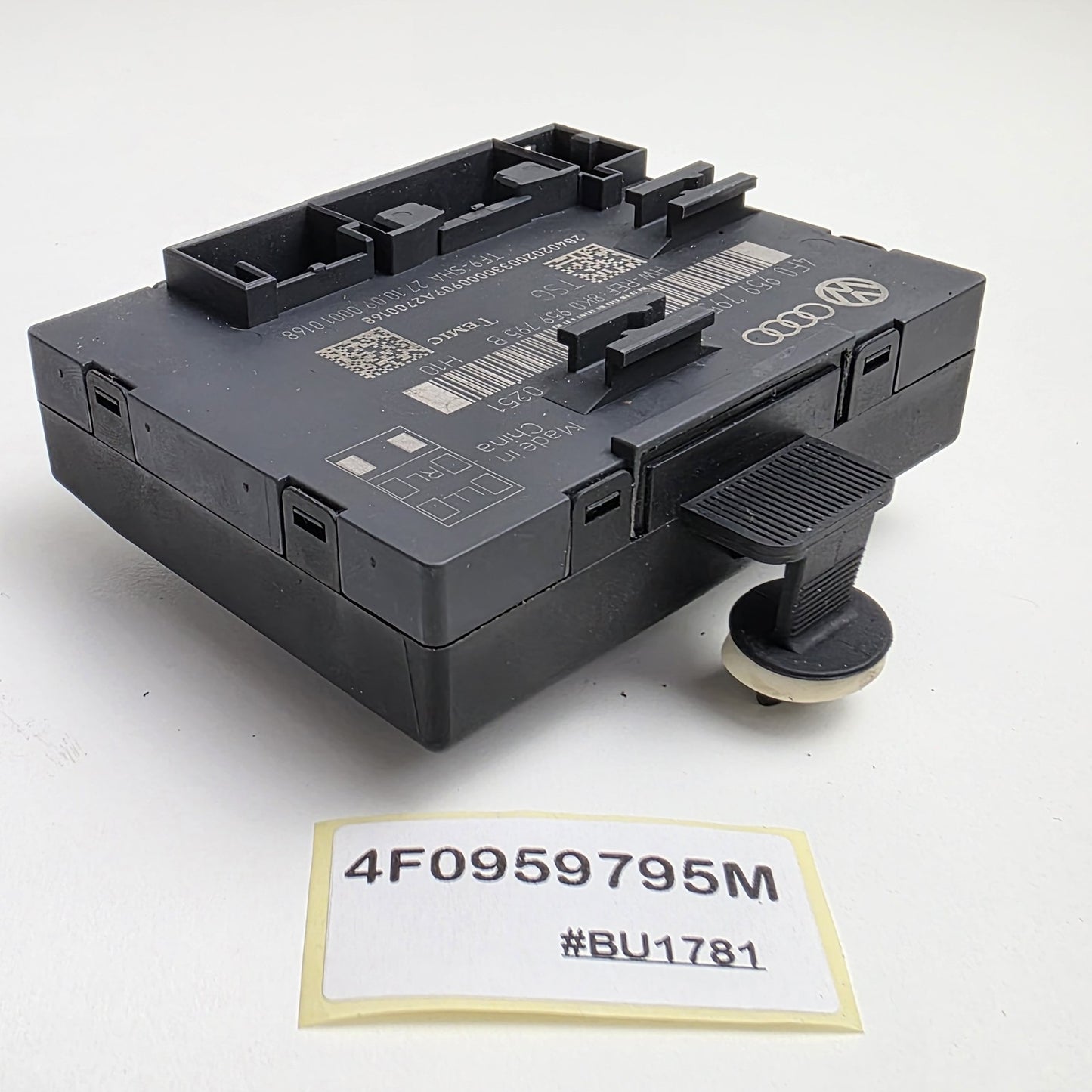 2004-2015 Audi A6 Rear Door Power Window Control Module 4F0959795M