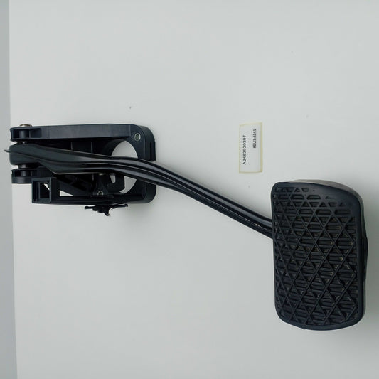 2012-2018 Mercedes-Benz W176 BRAKE PEDAL A2462920207