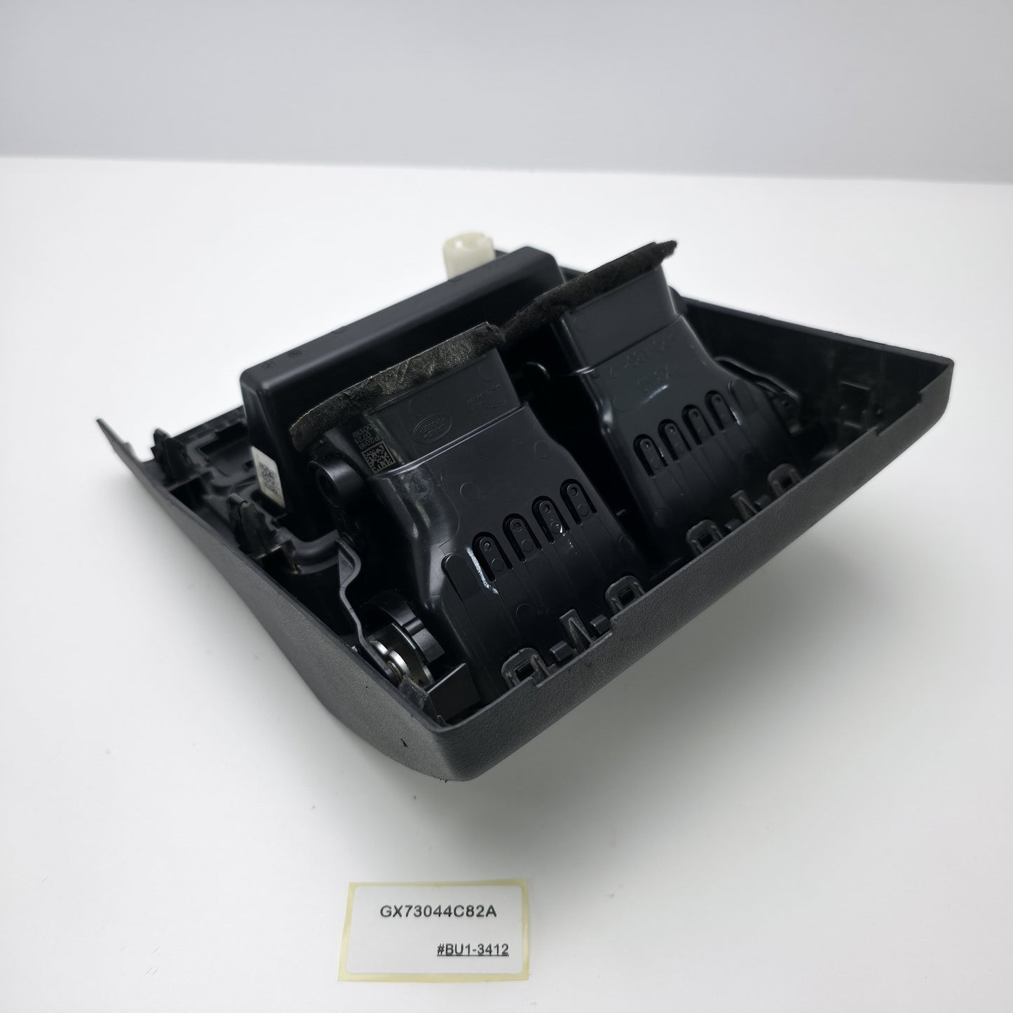 2017-2019 Jaguar XE Rear Center Console Air Vent AC Trim Grille GX73044C82A