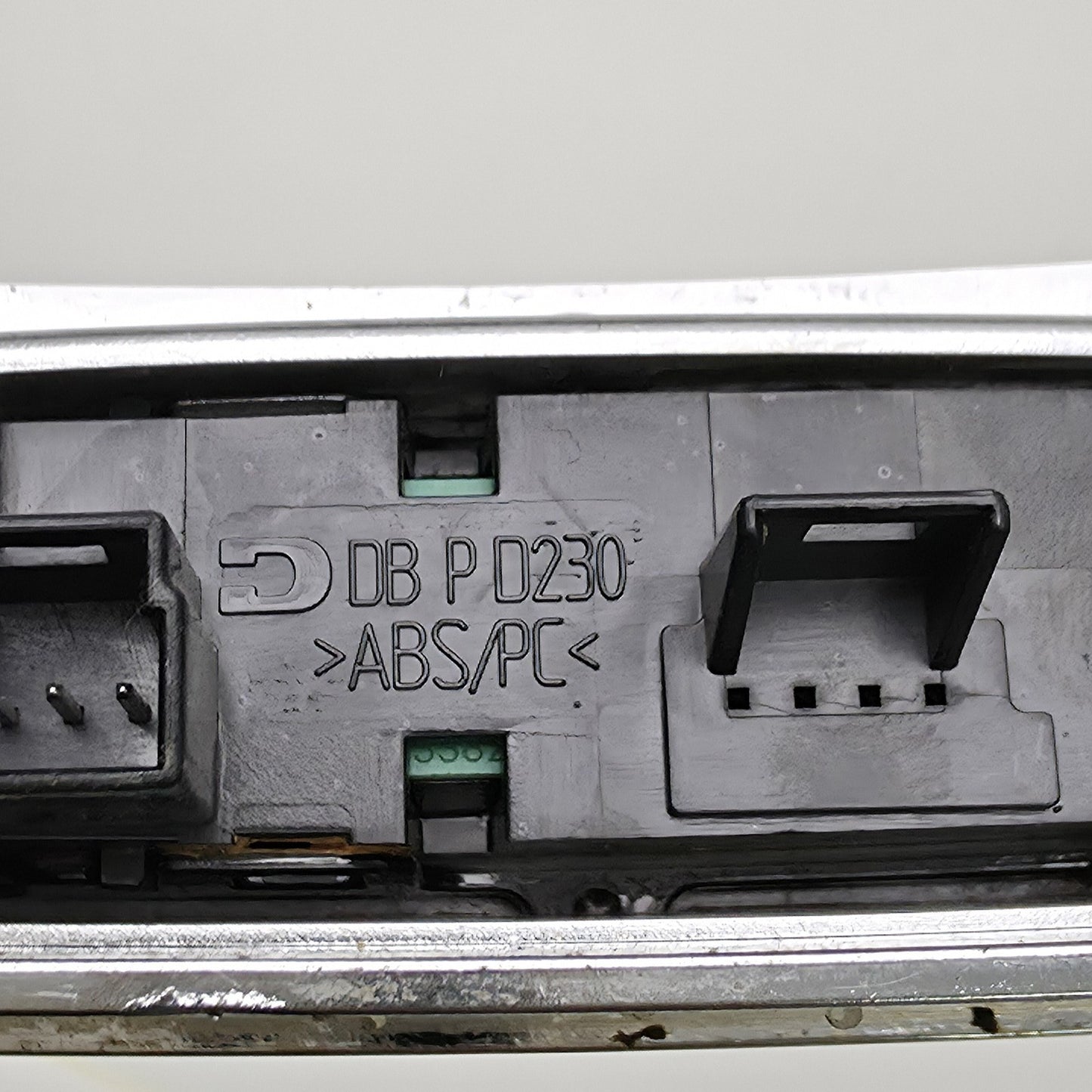 2007-2014 Mercedes-Benz C-Class Gear Shifter Surround Trim A2042670288