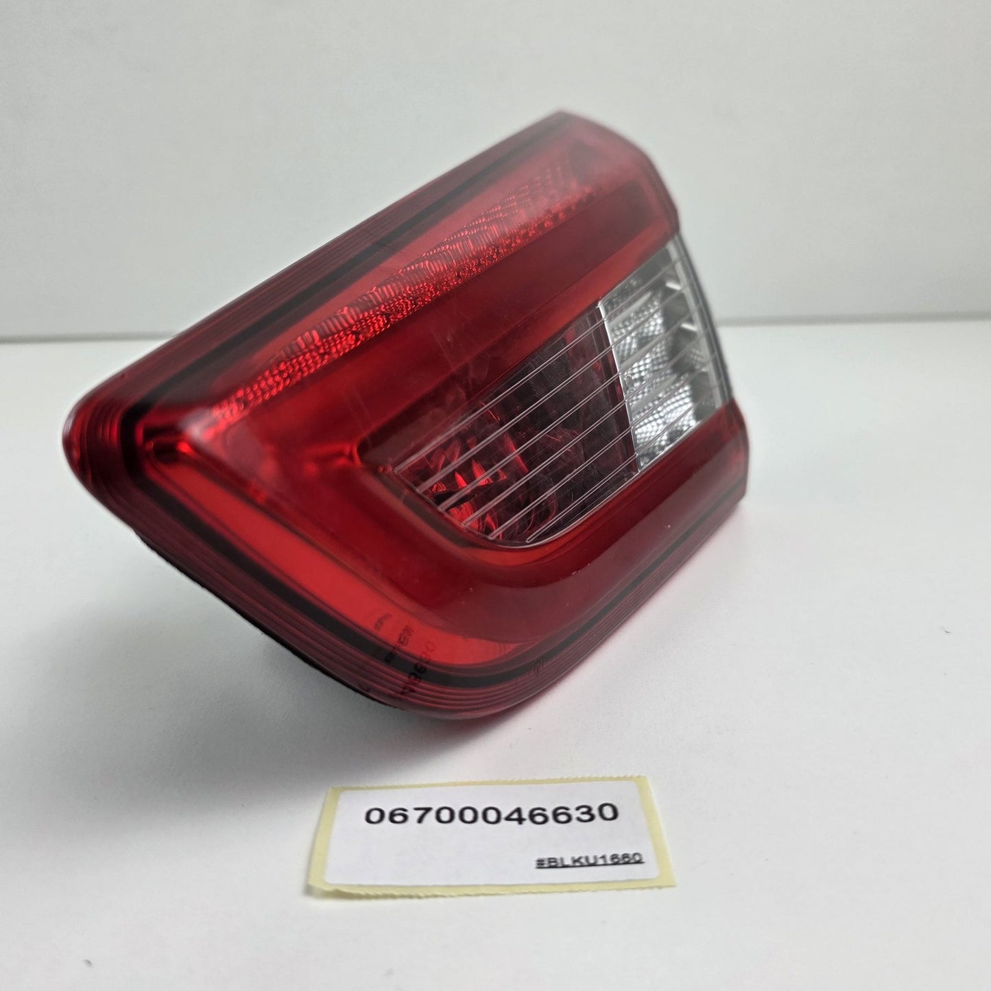 2013-2024 Maserati Ghibli M157 Right Side Tailgate Taillight 06700046630