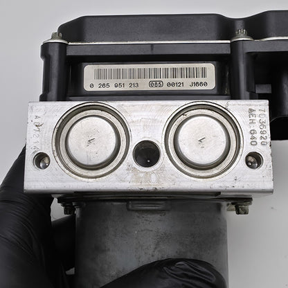 2010-2013 Mercedes-Benz E ABS Pump Controller Module A2124312912