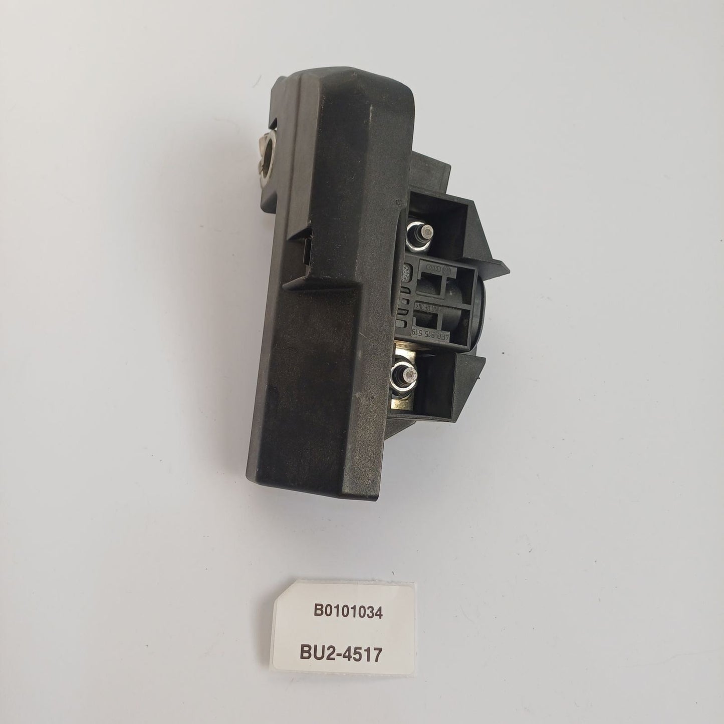 2009-2016 Audi Q5 Engine Battery Positive Terminal Block B0101034