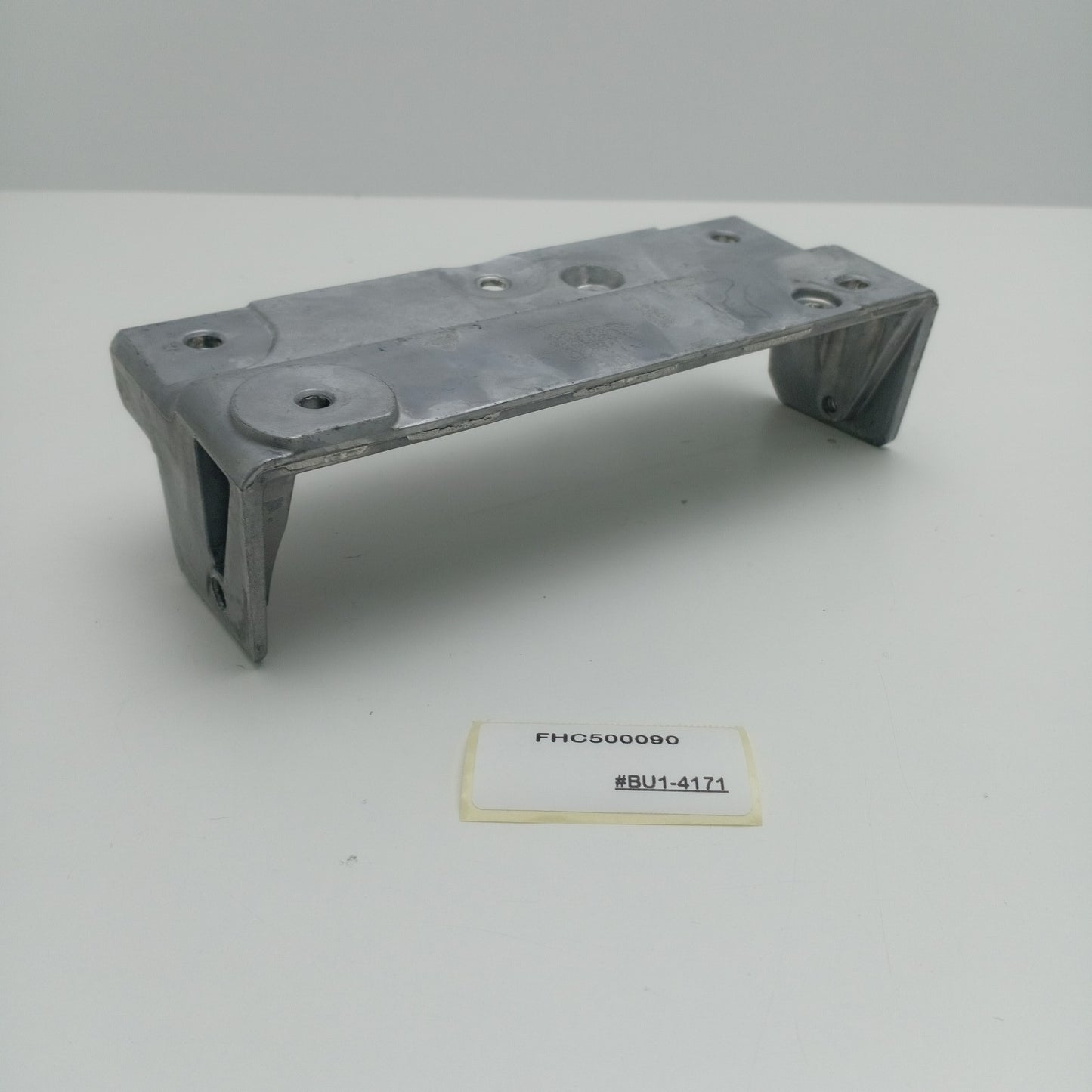 2000 Land Rover Discovery Console Body Bracket FHC500090