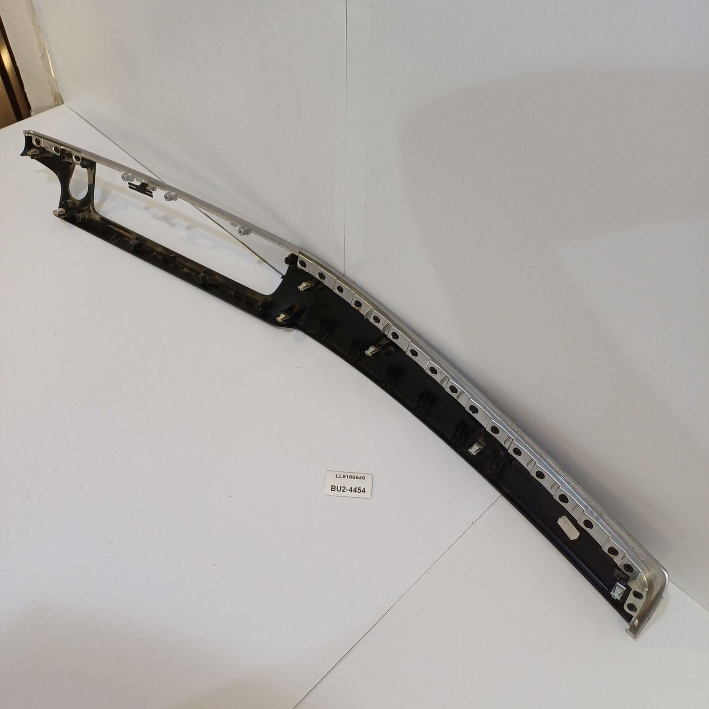 2010-2016 BMW F10 Dash Center Air Vent Grill LL9166649