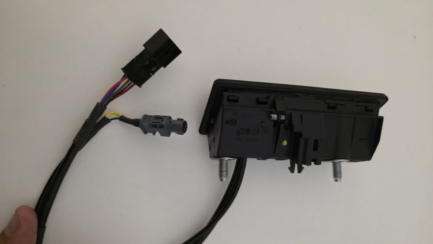 2017-2019 Audi Q7 Premium Liftgate Latch Handle 4MO827566