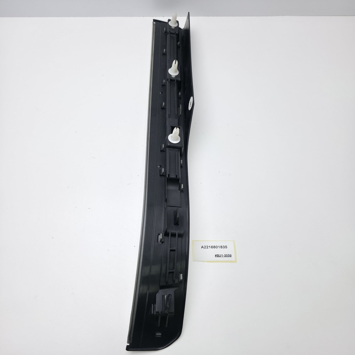 2007-2013 Mercedes-Benz S-Class Rear Right Door Entrance Cover Rail A2216801835