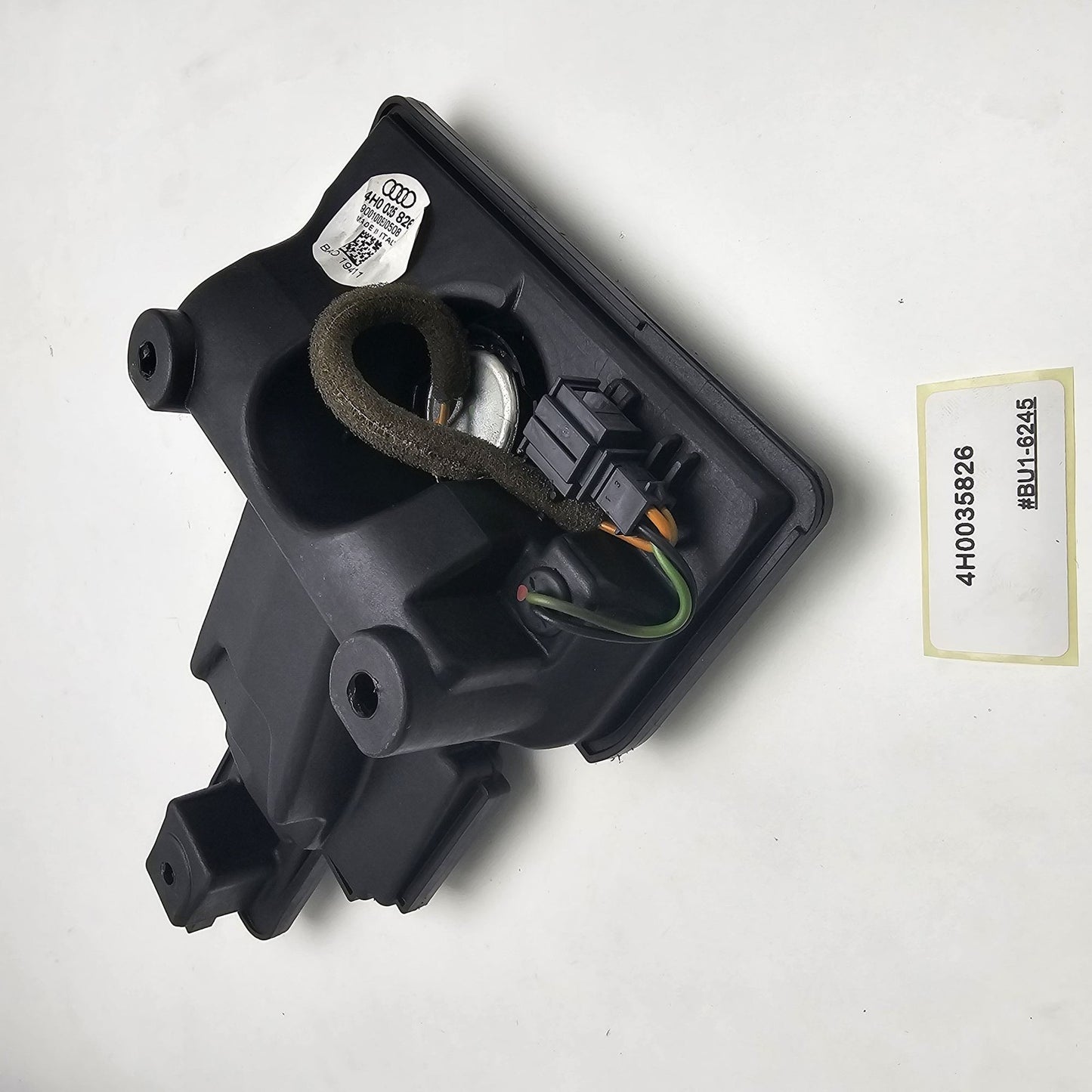 2015-2018 Audi S8 Plus Pkg Tray Speaker 4H0035826