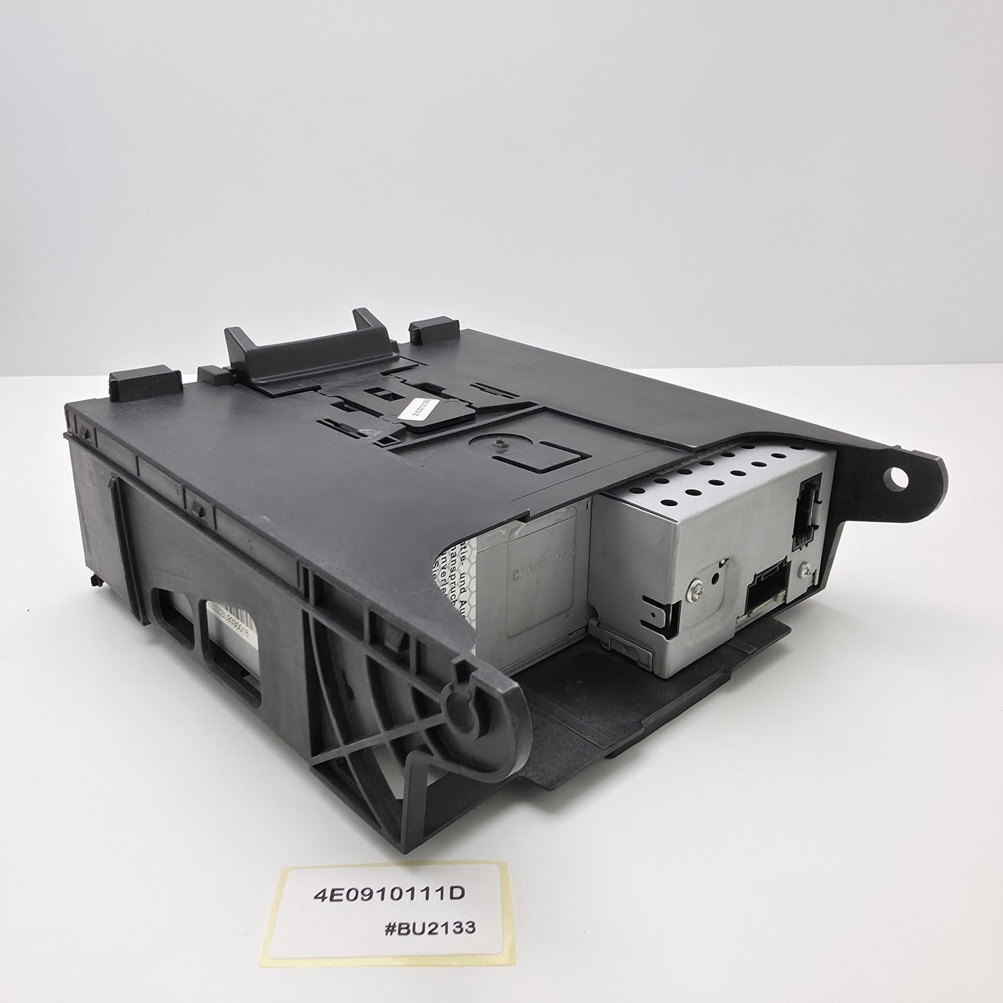 2005-2006 Audi A6 CD CHANGER 4E0910111D