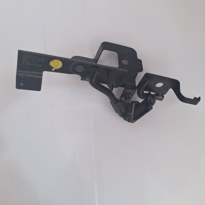 11-12 BENTLEY CONTINENTAL GT Rear Left Seat Belt Guide Bracket 3W8880303
