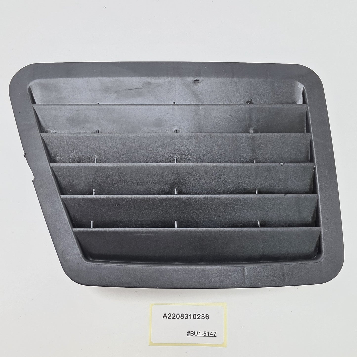 1998-2005 Mercedes-Benz S Rear Right Air Vent Grille A2208310236