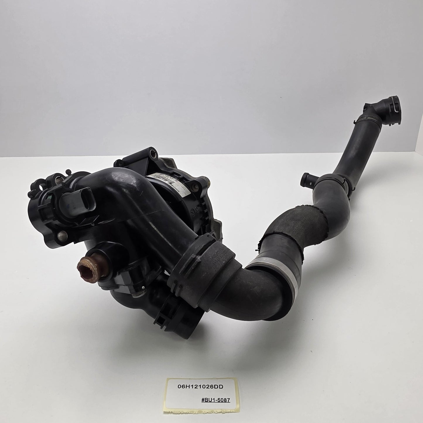 2009-2015 Volkswagen EOS Water Pump Assembly 06H121026DD