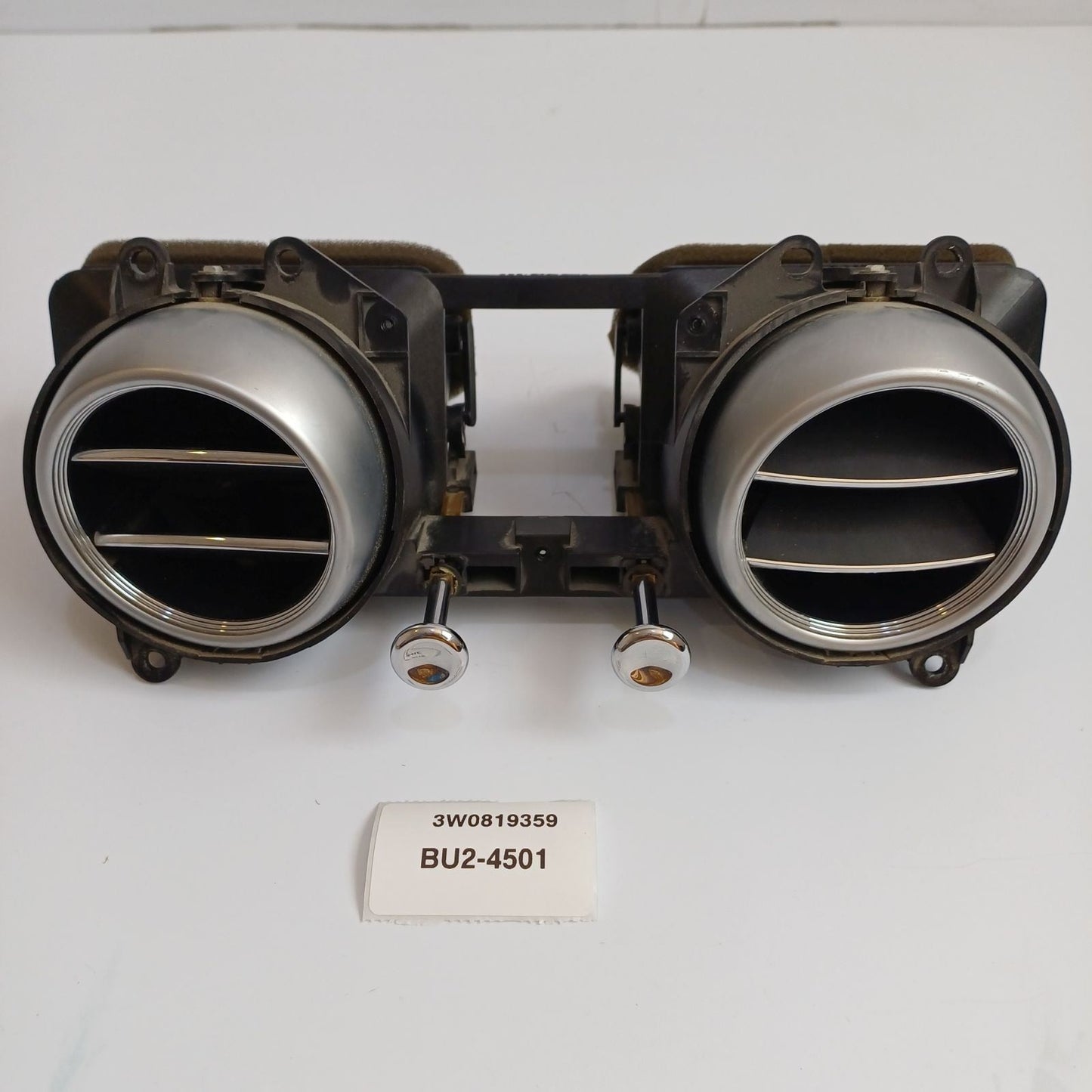 2013-2018 Bentley Continental GT Fresh Air Grille 3W0819359