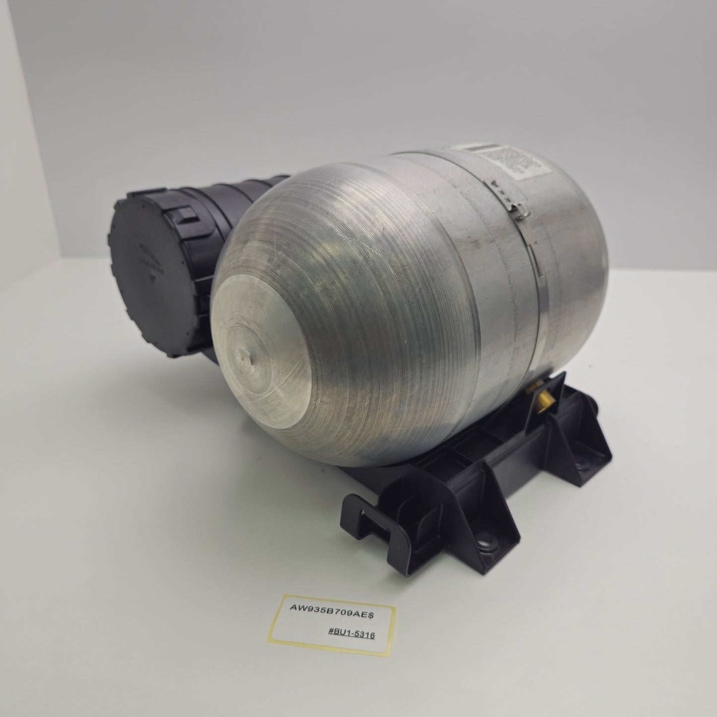 2010-2015 Jaguar XJL Air Suspension Tank Reservoir AW935B709AE