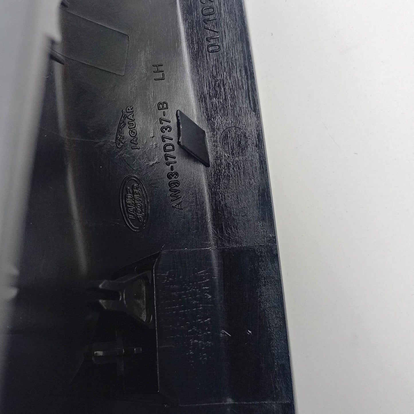 2012-2018 Range Rover Evoque Rearview Mirror Trim AW9317D737B