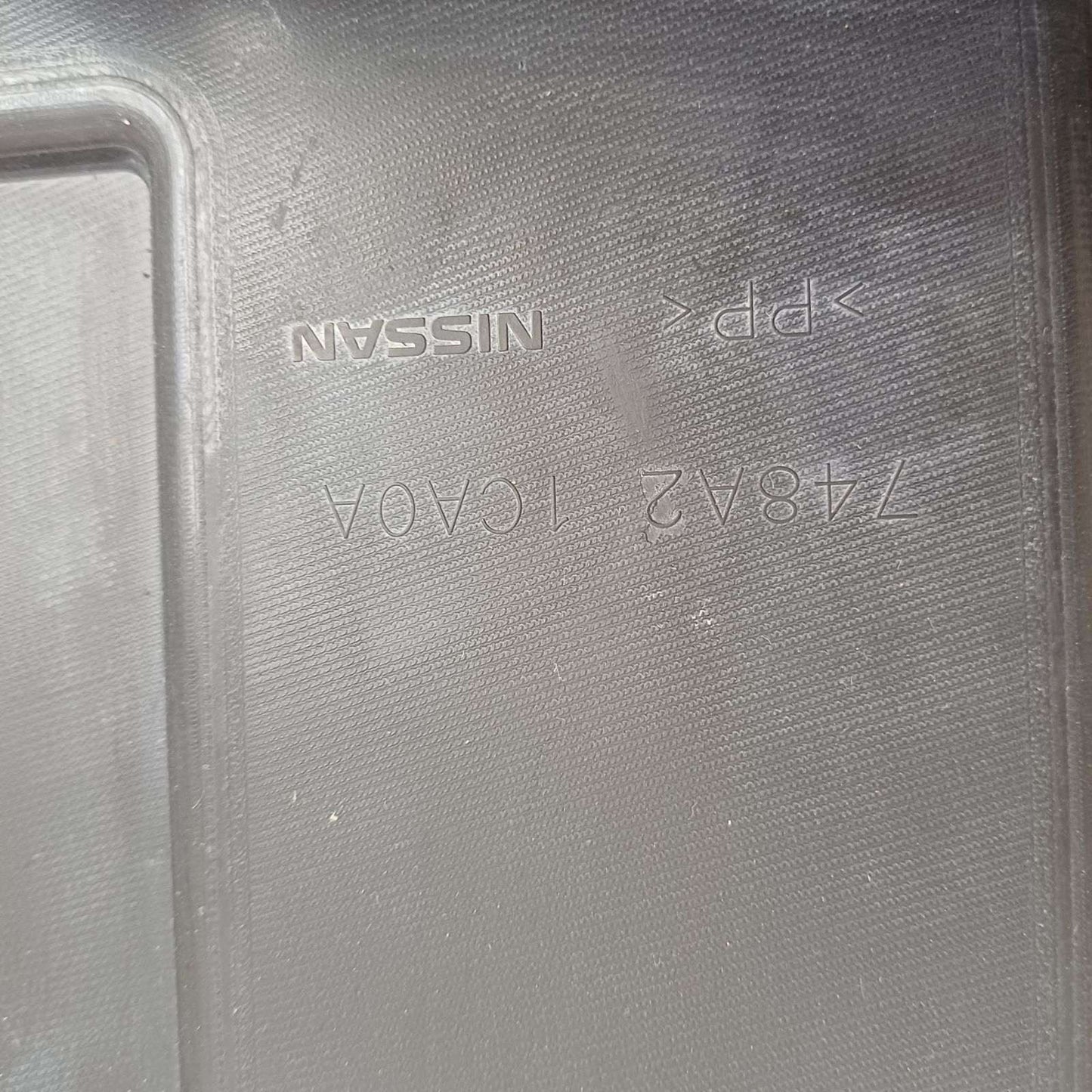 2007-2013 Mercedes-Benz S-Class Door Sill Plate A2216800235