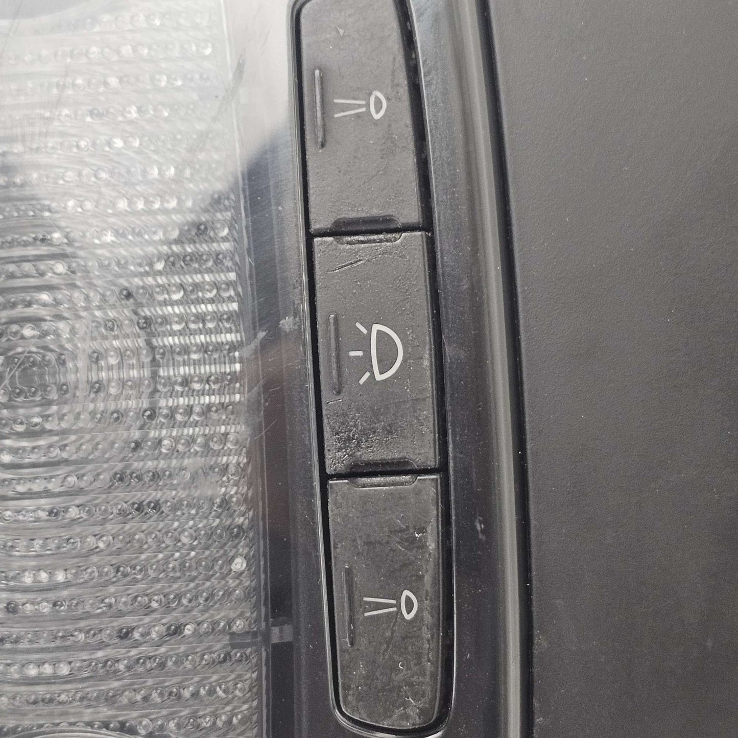 2015 Maserati Quattroporte VI Dome Light Sunroof Control Module 06700246990