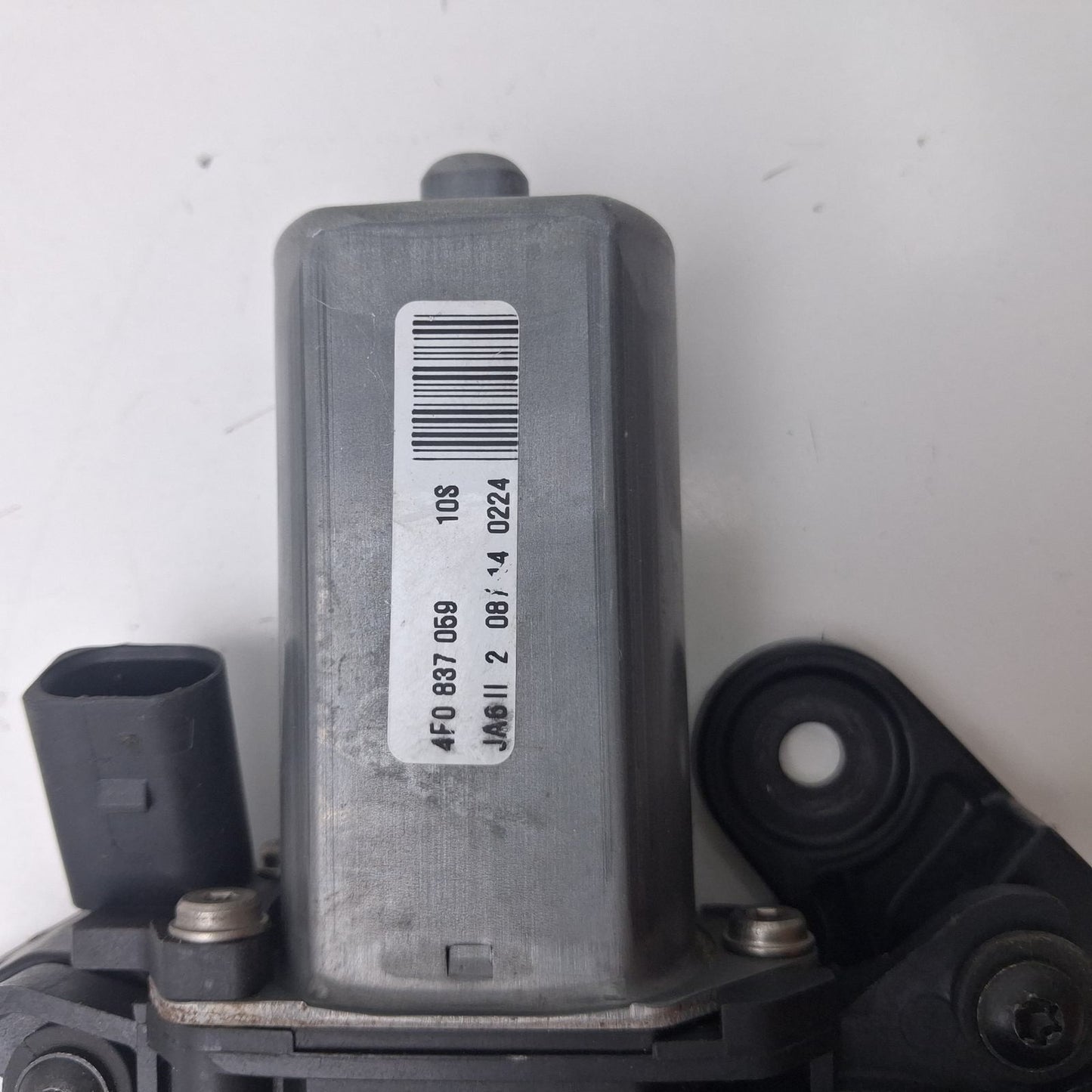 2011-2018 Audi A6 Drive Unit Left 4F0837059