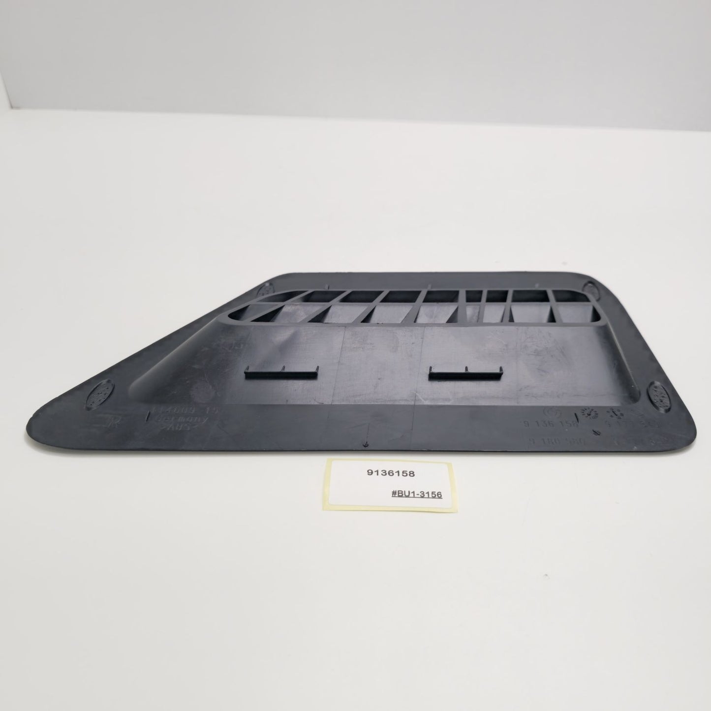 2009-2015 BMW F04 Rear Right Air Vent Cover Floor 9136158