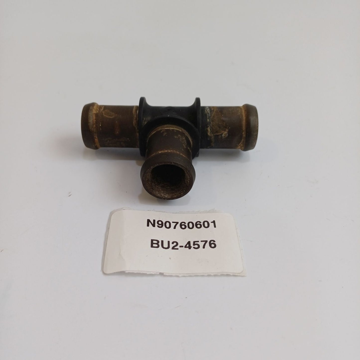 1992-2003 Volkswagen EuroVan T-Fitting Hose Connector N90760601