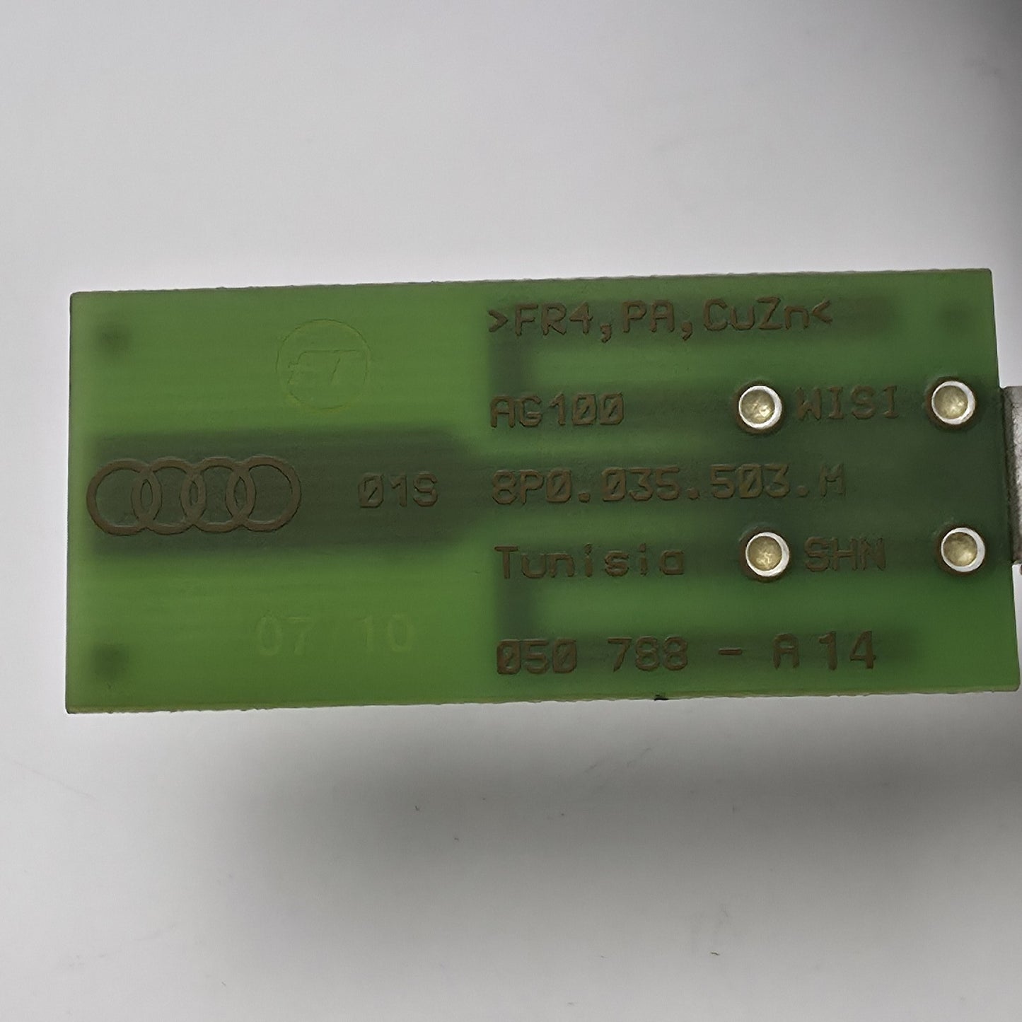 2008-2012 Volkswagen Passat Bluetooth Interface Control Module 1Z0035729E
