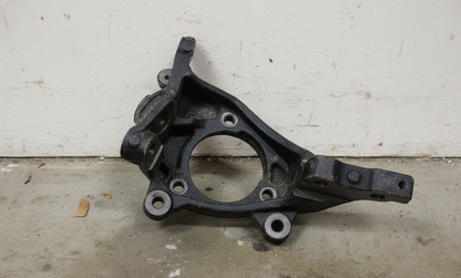 2009 Chevrolet Lumina S Left Front Steering Knuckle Used OEM 92201187