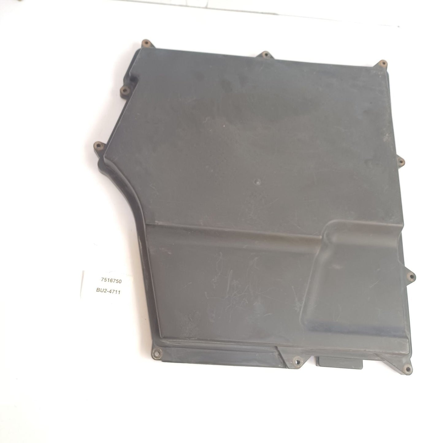 2007-2009 Land Rover Range Rover Fuse Box Cover 7516750