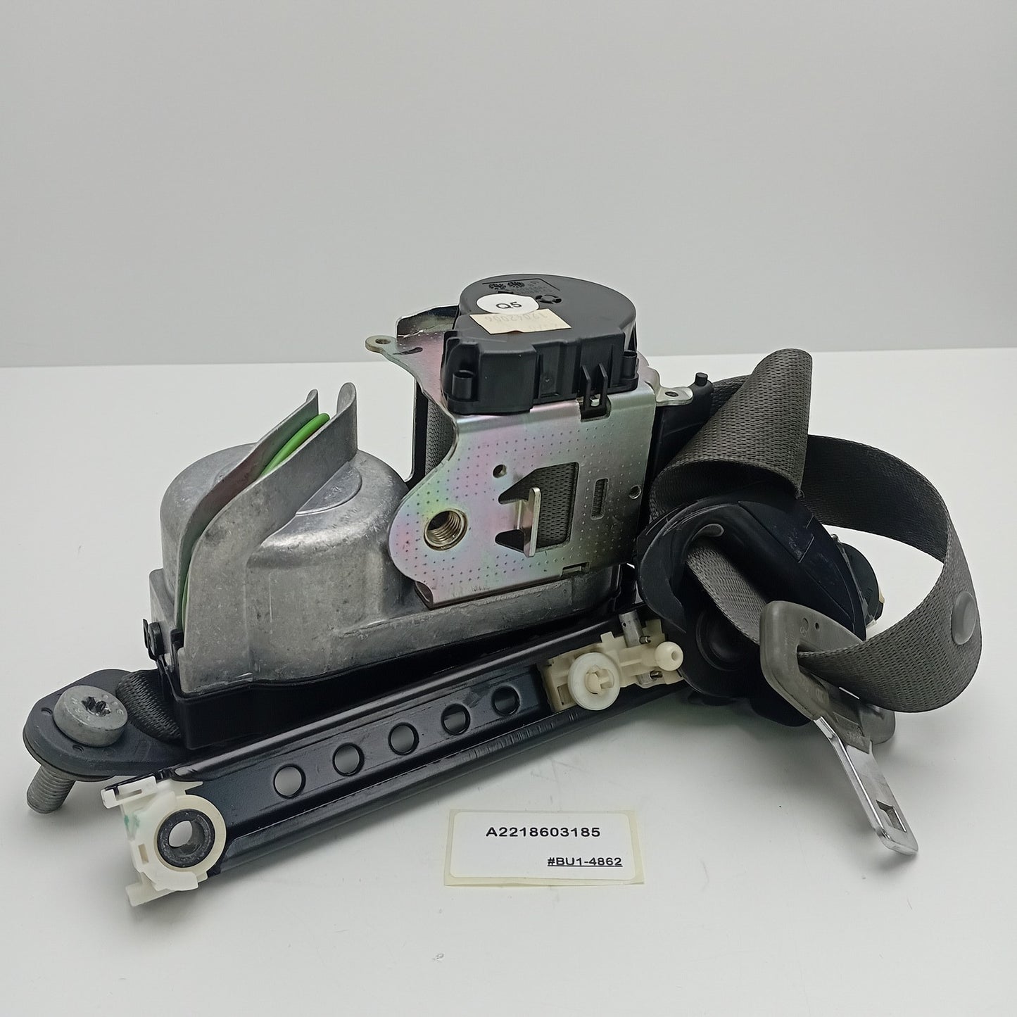 2007-2009 Mercedes-Benz S550 Front Left Seat Belt Retractor A2218603185