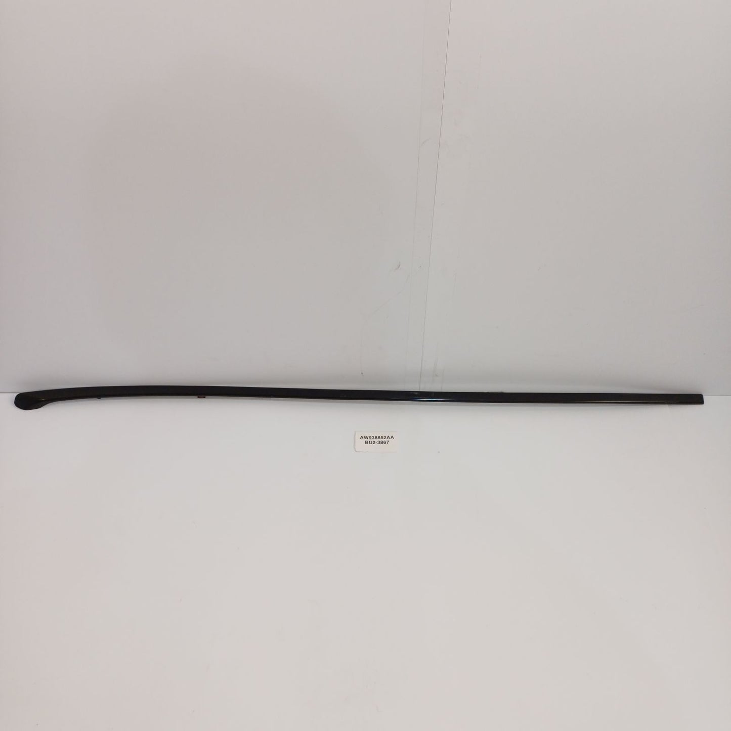 2010-2019 Jaguar XJ WINDSHIELD TRIM MOULDING AW938852AA