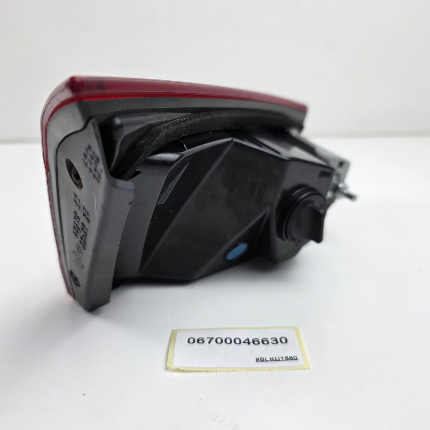 2013-2024 Maserati Ghibli M157 Right Side Tailgate Taillight 06700046630
