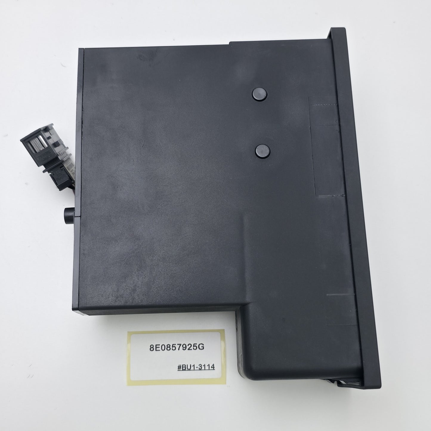 2005-2008 Audi A4 Glove Box Storage Bin / Ipod Dock 8E0857925G
