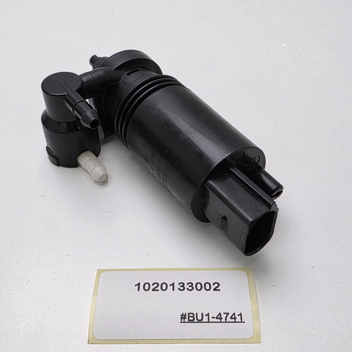 2014-2020 Land Rover Discovery Sport Windscreen Washer Tank Motor 1020133002