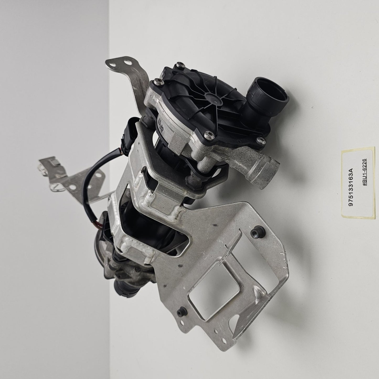 2018+ Bentley Continental Bracket For Secondary Air Pump 975133163A