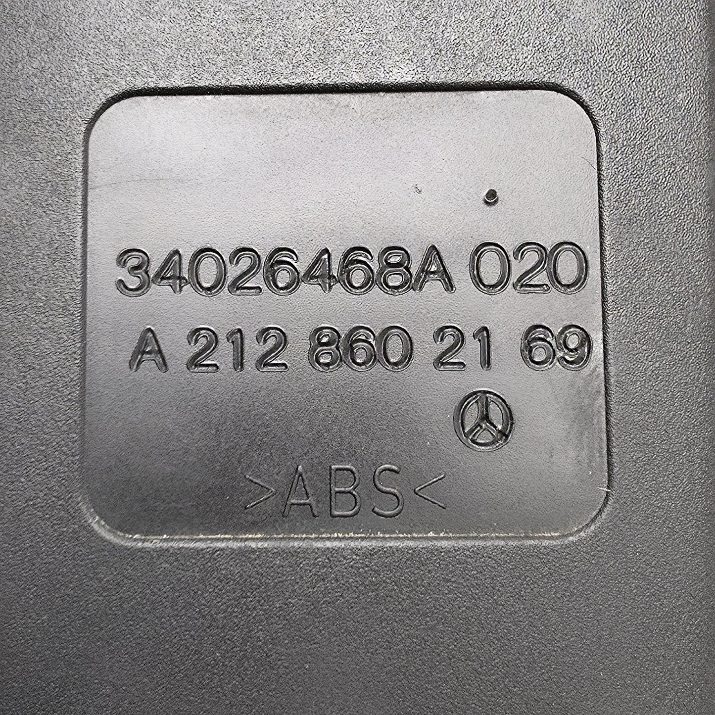 2010-2016 Mercedes-Benz W212 Rear Seat Belt Buckle A2128602169