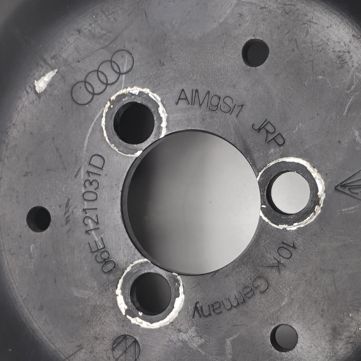 2013-2015 Audi A4 Coolant Water Pump Pulley 06E121031D