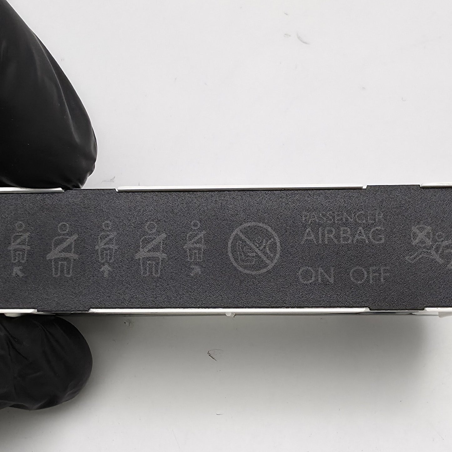 2015 Peugeot 308 Interior lighting front 9807496180