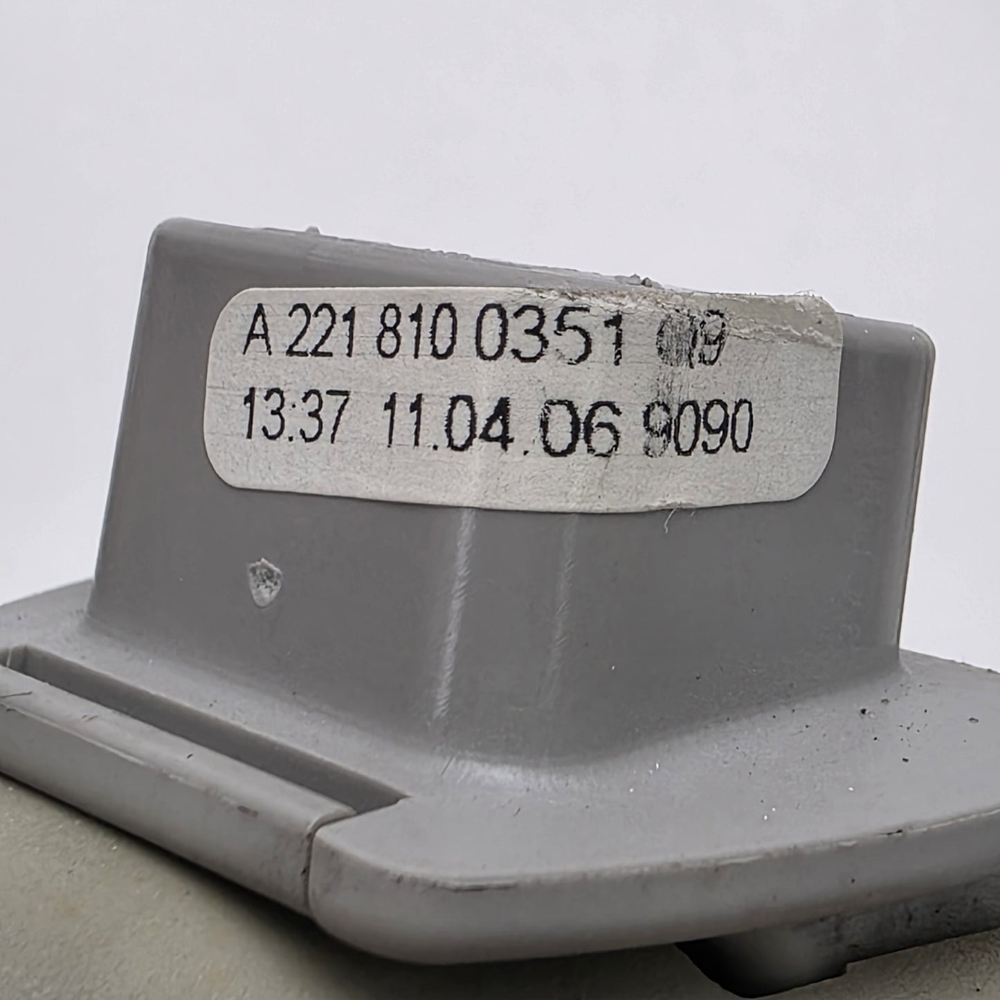 2005-2013 Mercedes-Benz S-Class Front Roof Grab Handle A2218100351