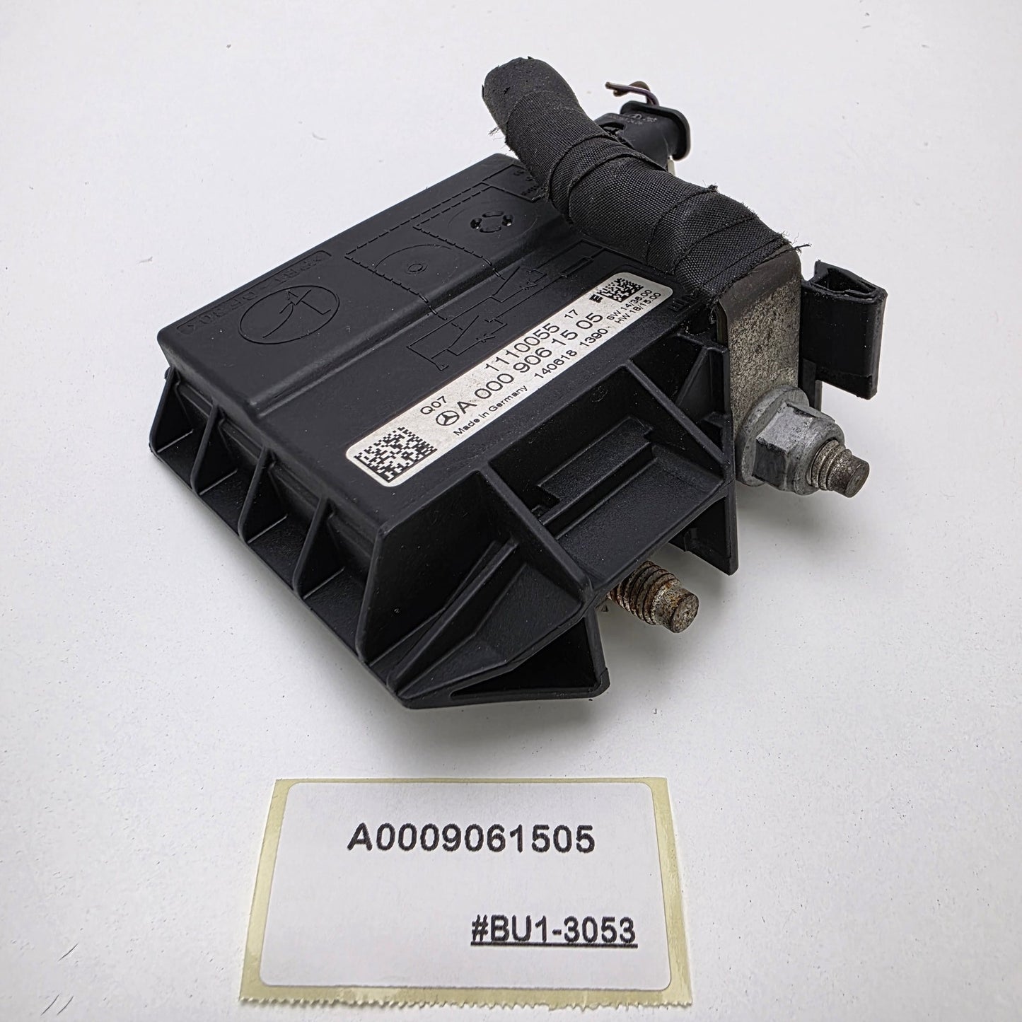 2016-2019 Mercedes-Benz GLC BATTERY CURRENT LIMITER A0009061505