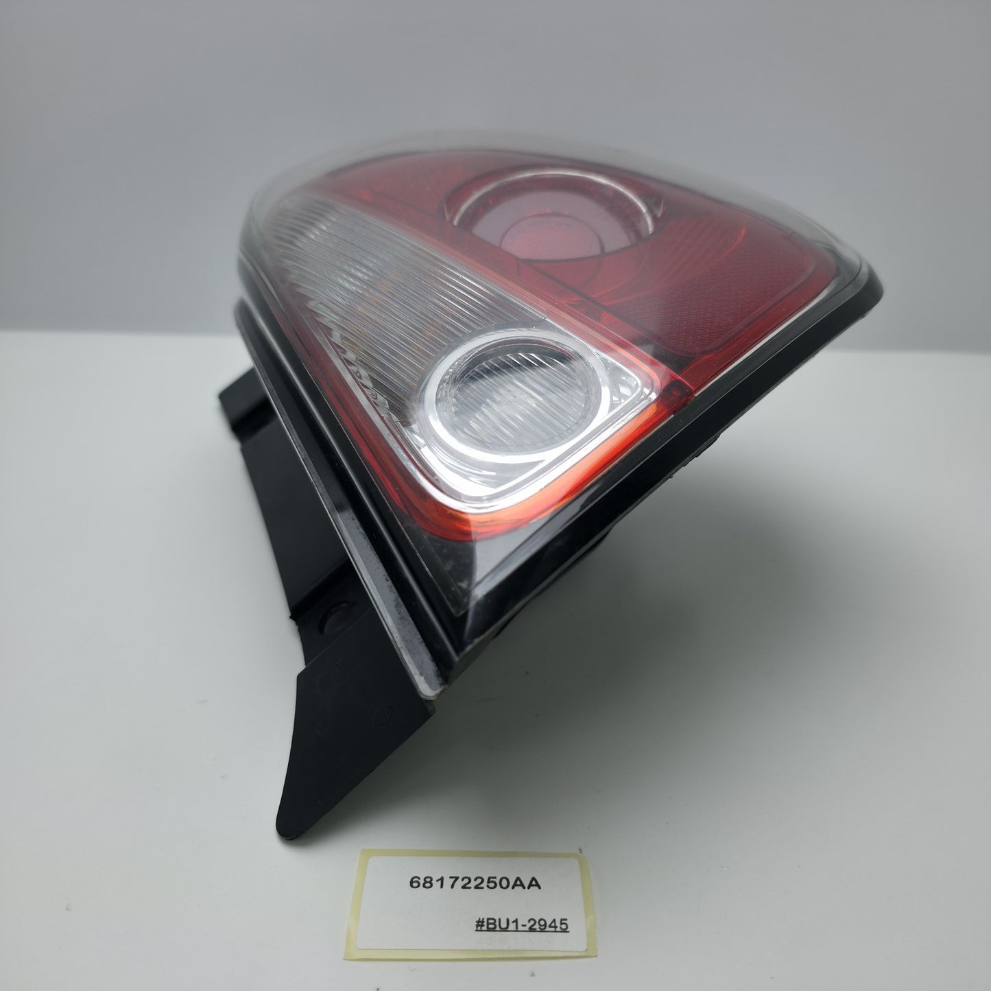 2012-2017 Fiat 500 E Tail Light Assembly Right 68172250AA