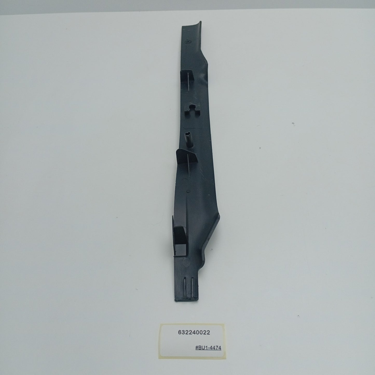 2004-2009 Land Rover Discovery 3 Left Dash Side Trim Cover Panel 632240022