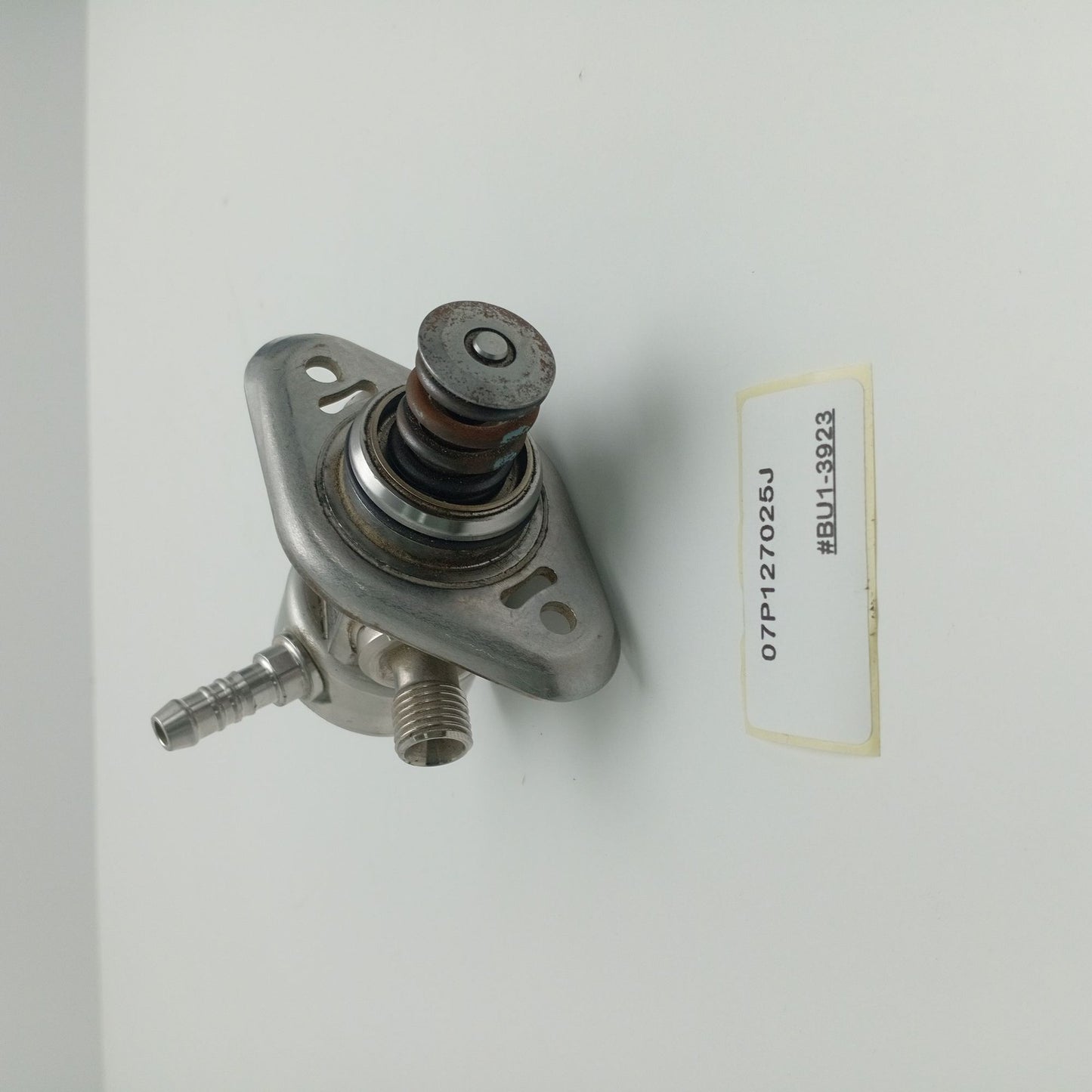 2010-2018 Bentley Continental HIGH PRESSURE PUMP 07P127025J