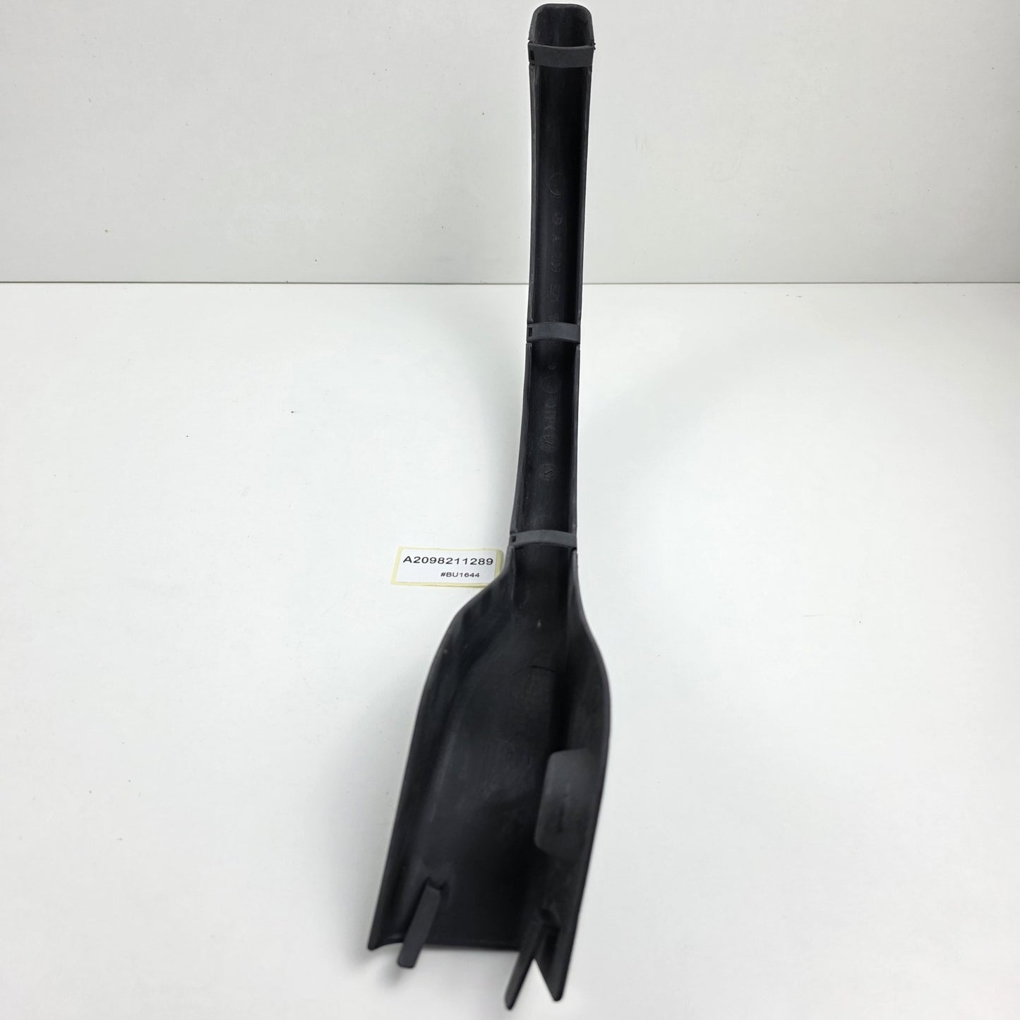 1997-2009 Mercedes CLK C209 W209 Right Trunk Lid Hinge Cover Trim A2098211289