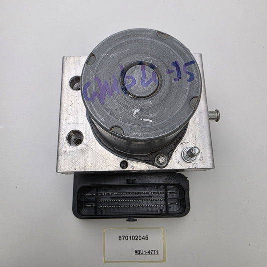 2017-2023 Maserati Levante ABS Brake Pump Module 670102045